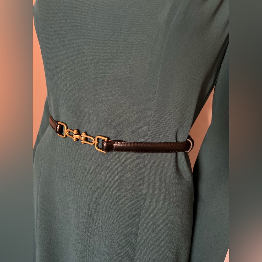 Adjustable belt XS-XL black PU leather and antique gold buckle